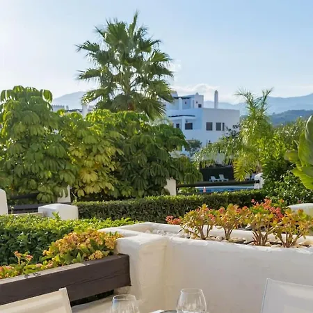 Ultimate - Terrace With Pool View Near Golf & - Sunset Golf Apartment *